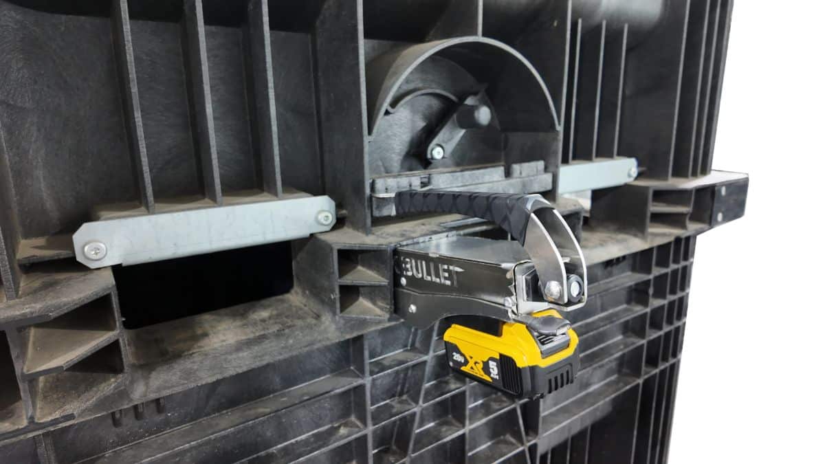 Bullet, dosing valve opener