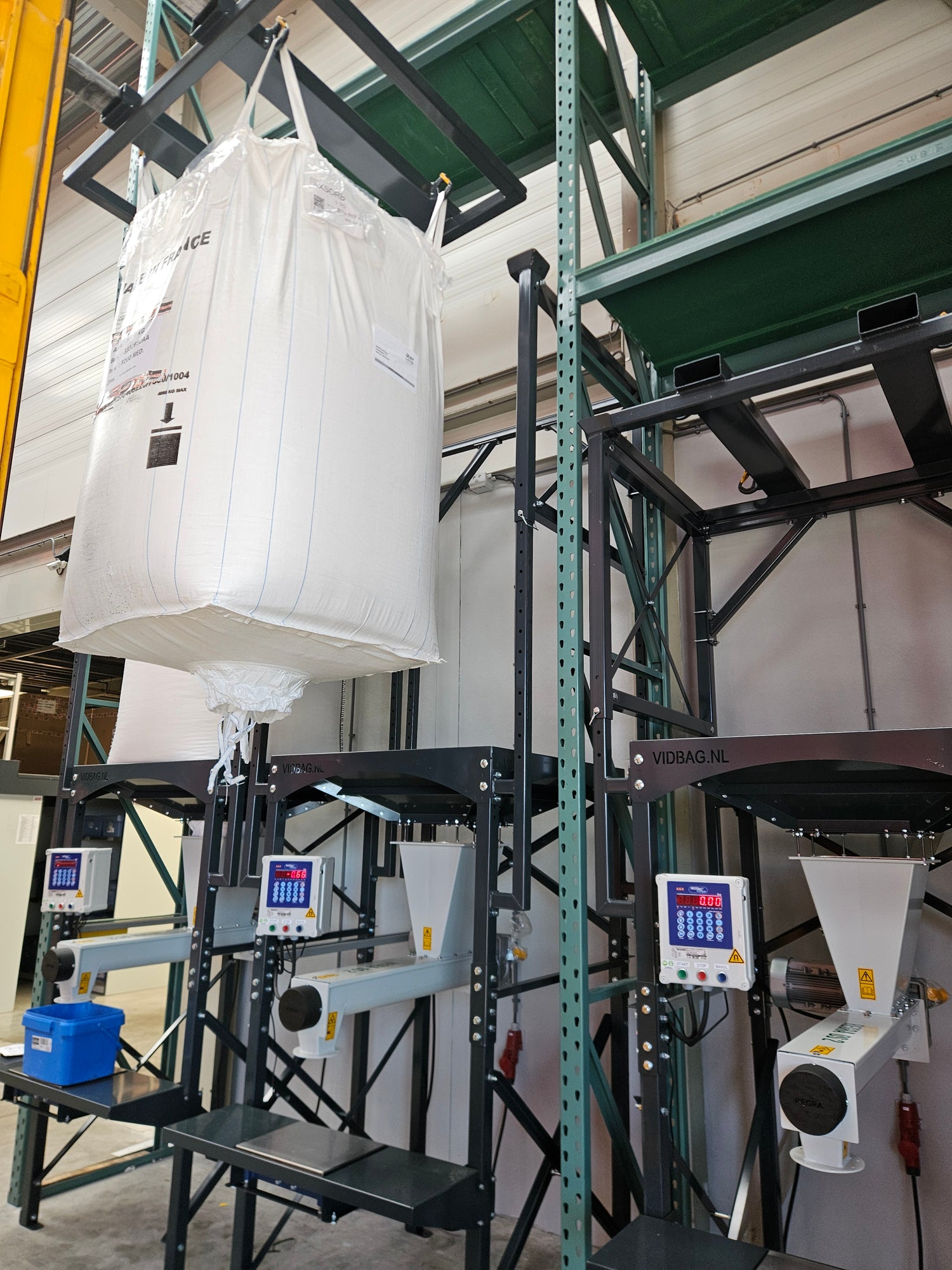 Modulo HI-DS® big bag unloading station with dosing screw